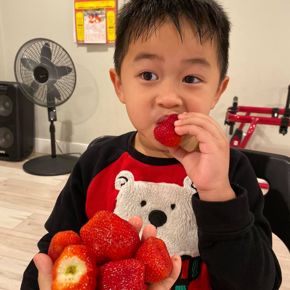 Meet your Posher, Ngoc